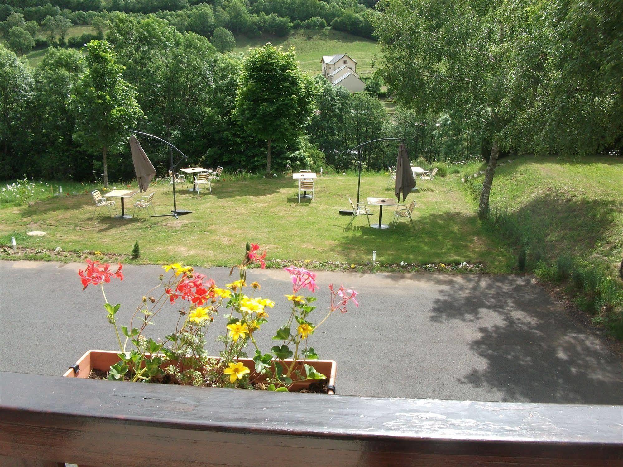 Le Brunet 3* Saint-Jacques-des-Blats